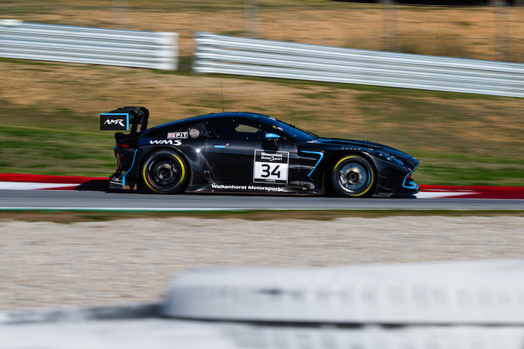 Walkenhorst Motorsport bei der Testarbeit mit dem neuen Aston Martin Vantage GT3 in Barcelona