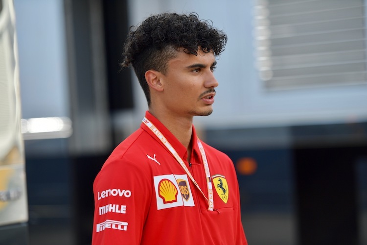 Ferrari-Simulatorfahrer Pascal Wehrlein muss sich noch gedulden, bis der neue Simulator einsatzbereit ist