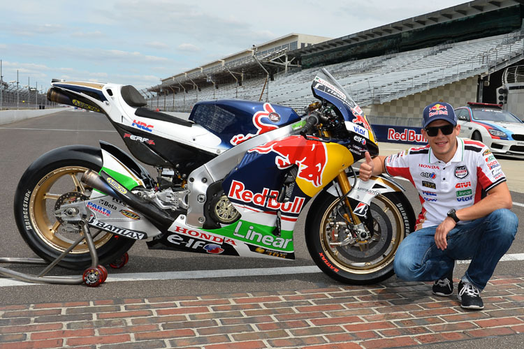 Stefan Bradl mit der Honda RC213V in Red-Bull-Design in Indy