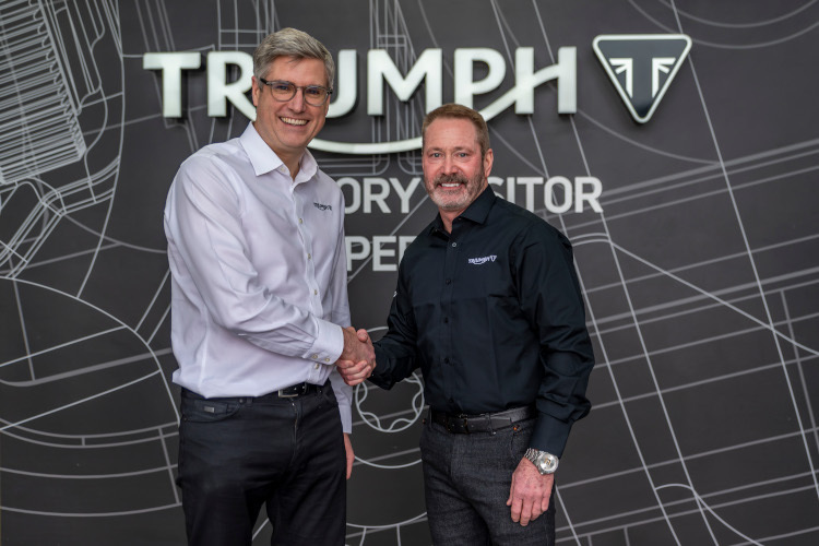 Triumph-CEO Nick Bloor und Teamchef Bobby Hewitt