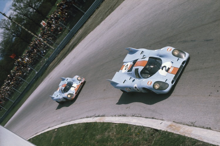 Rodriguez vor Siffert in den Porsche 917 von Wyer, hier in Monza 
