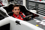 Charles Leclerc bei der Sitzprobe in England