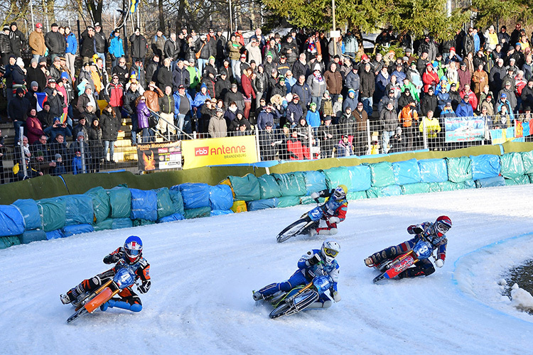 Jedes Jahr ein Highlight: Die Eisspeedwayrennen in Berlin