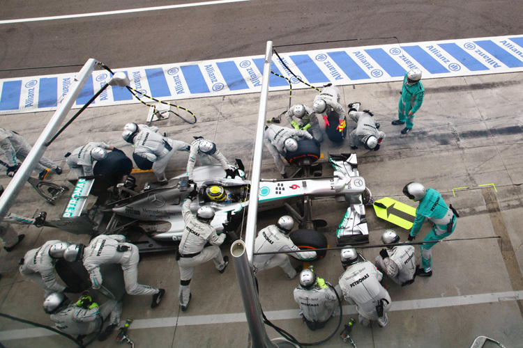 Boxenstopp von Nico Rosberg bei Mercedes