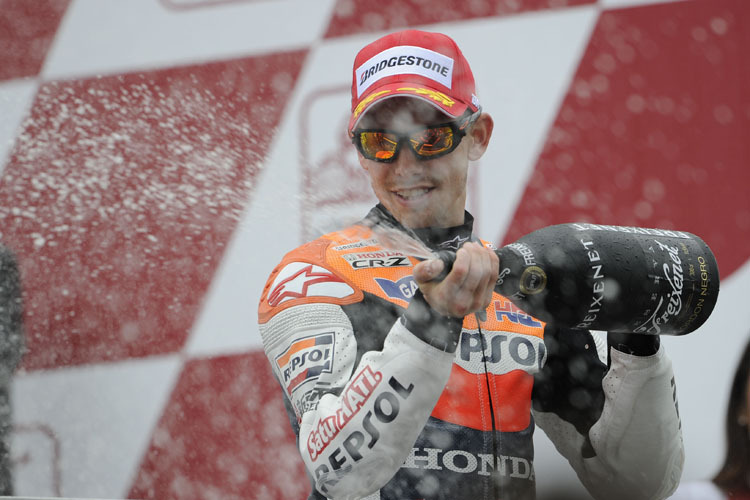 Casey Stoner beim letzten MotoGP-Podestbesuch in Valencia 2012