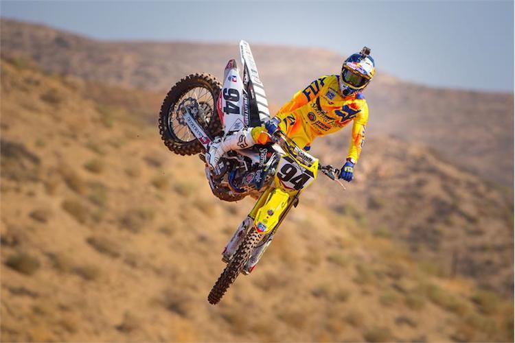 Ken Roczen fliegt wieder für und mit Suzuki