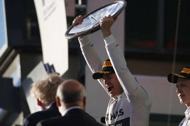Nico Rosberg schreit seine Freude heraus: vierter GP-Sieg