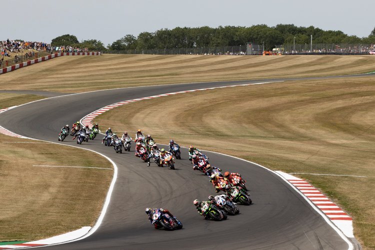 Das Gras ist in Donington Park nicht immer grüner