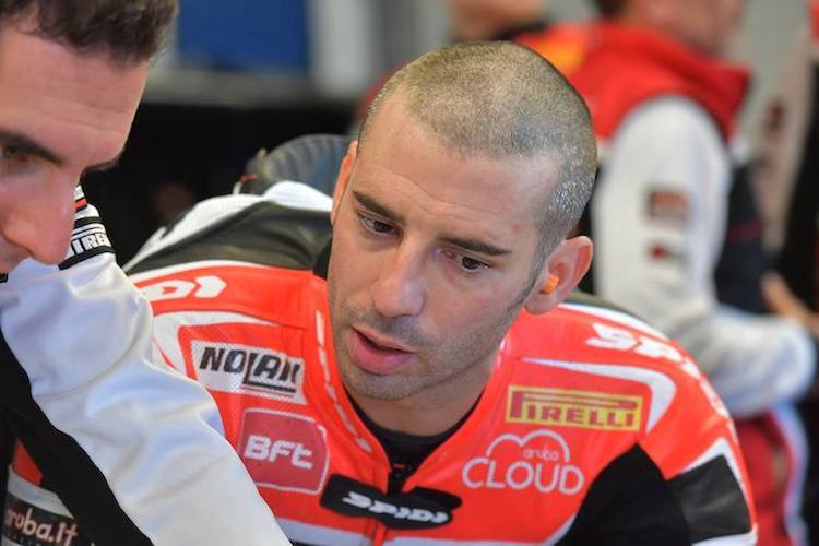 Marco Melandri wurde am rechten Knie operiert