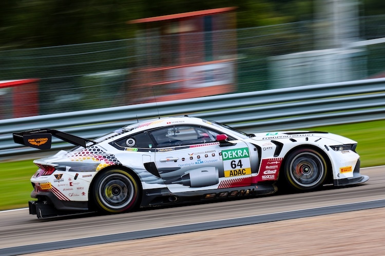 Das Eibach-Logo war bislang schon auf dem HRT Ford Mustang GT3 von Fabio Scherer zu sehen