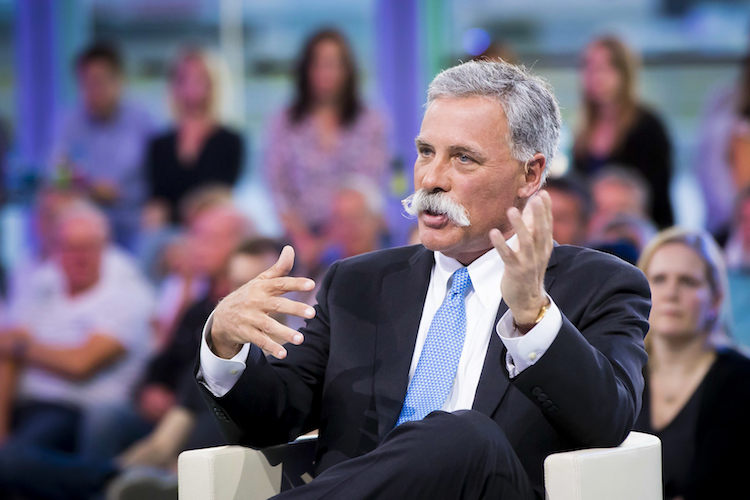 Formel-1-CEO Chase Carey stellt sich den Fragen der Fans