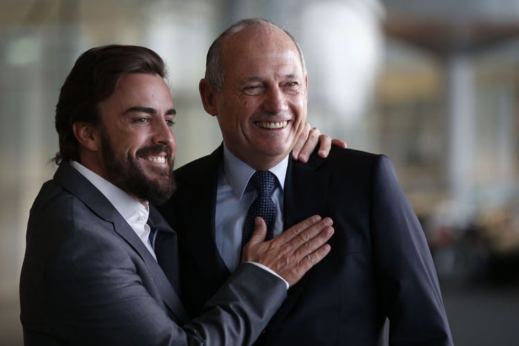 Kein Streit mehr: Rückkehrer Fernando Alonso und McLaren-Oberhaupt Ron Dennis