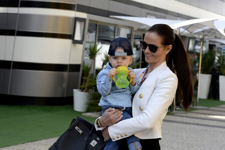 Bald mit zwei Kindern unterwegs: Minttu Virtanen erwartet im nächsten Jahr ihr zweites Kind