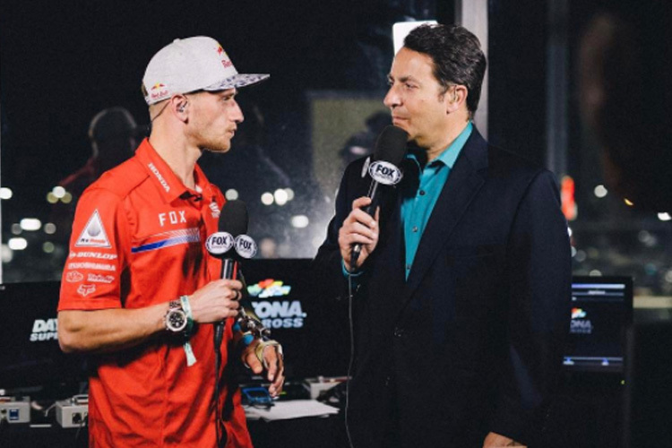 Ken Roczen beim Interview mit Fox Sports in Daytona