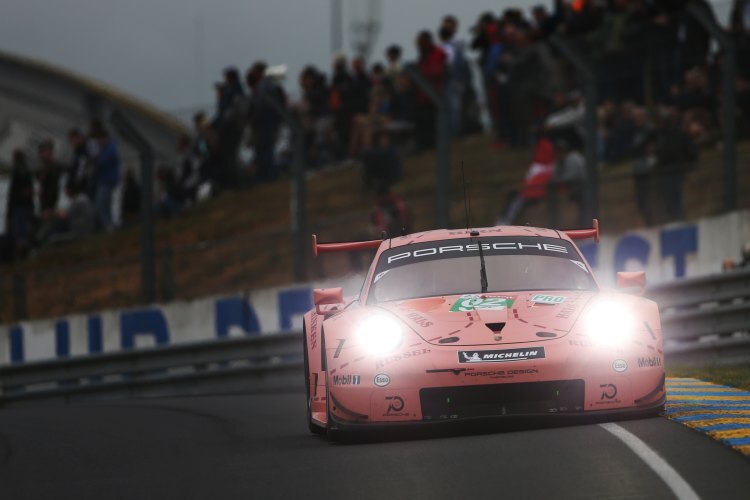 Die 'rosa Sau' von Porsche ist der Farbtupfer in der GTE Pro