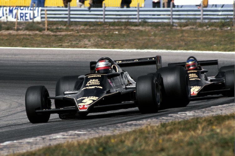 Mario Andretti und Ronnie Peterson mit ihren Flügelauto-Lotus 79