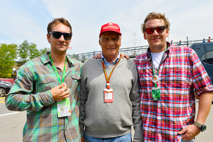 Niki Lauda mit seinen Söhnen Mathias (links) und Lukas