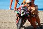 Das Motorrad von Alvaro Bautista musste 2024 häufig geborgen werden