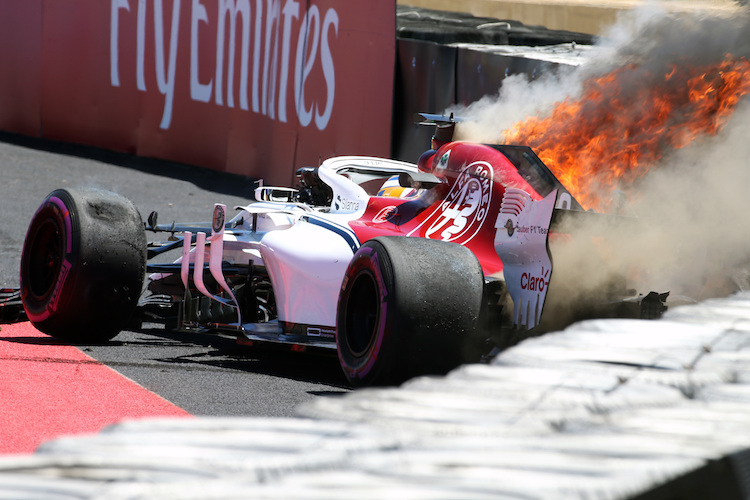 Feierabend für Ericsson: Sein Sauber ging in Flammen auf