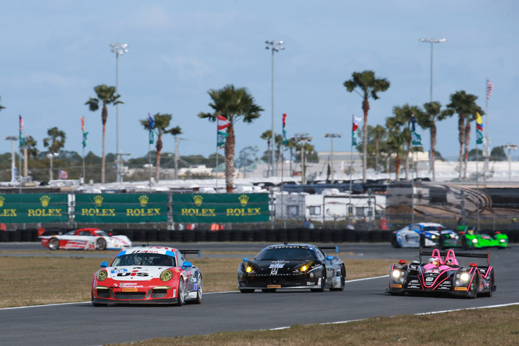 Stossverkehr unter Palmen: Die 24h von Daytona