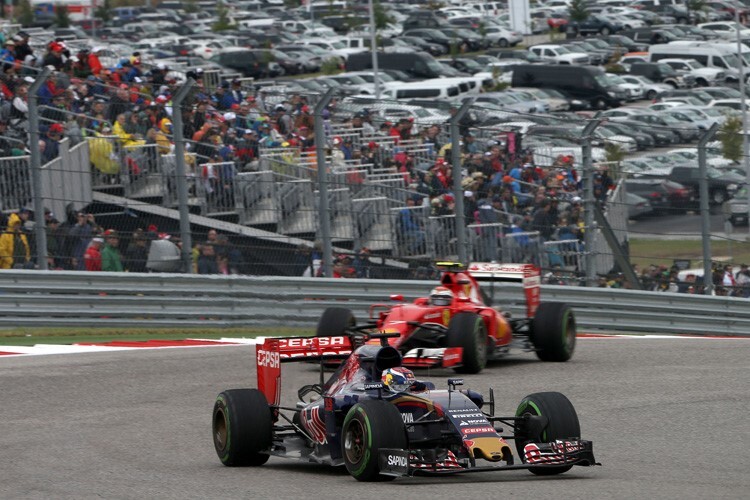 Max Verstappen in Austin (Texas) vor Kimi Räikkönen