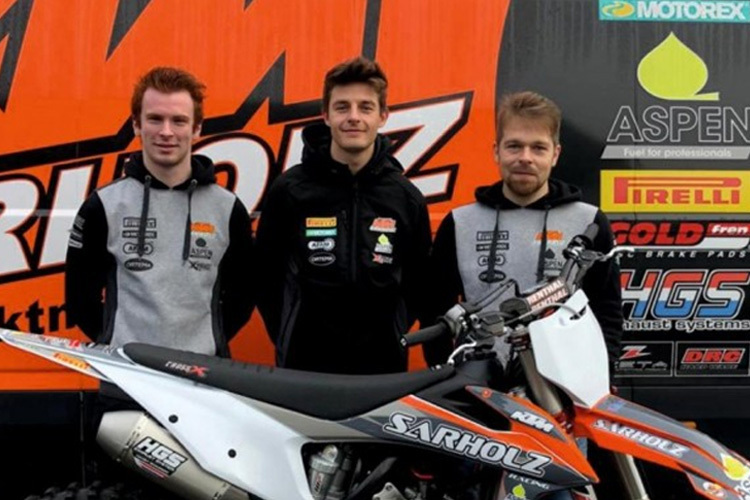 Cyril Genot (Mitte) startet für Sarholz KTM