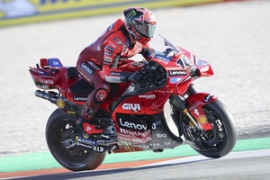 Nicolo Bulega beim MotoGP-Test in Valencia)