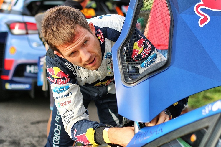 Sébastien Ogier an seinem Ford Fiesta WRC