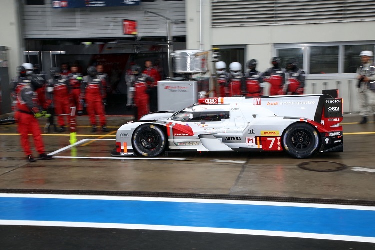 Schnellster Wagen am nassen Nürburgring: Der Audi R18 e-tron quattro von Lotterer/Fässler/Tréluyer 