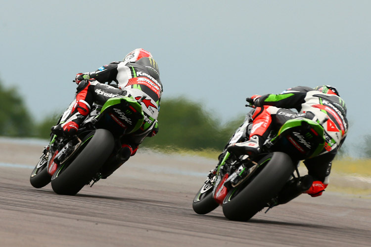 Meist sehen ihre Konkurrenten Jonathan Rea und Tom Sykes nur aus dieser Perspektive