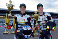 Die BMW-Teamkollegen Markus Reiterberger und Jan Bühn (rechts)