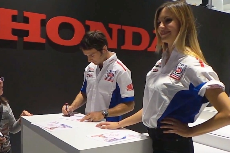 Sylvain Guintoli schrieb auf der EICMA bereits reihenweise Autogramme als Honda-Pilot