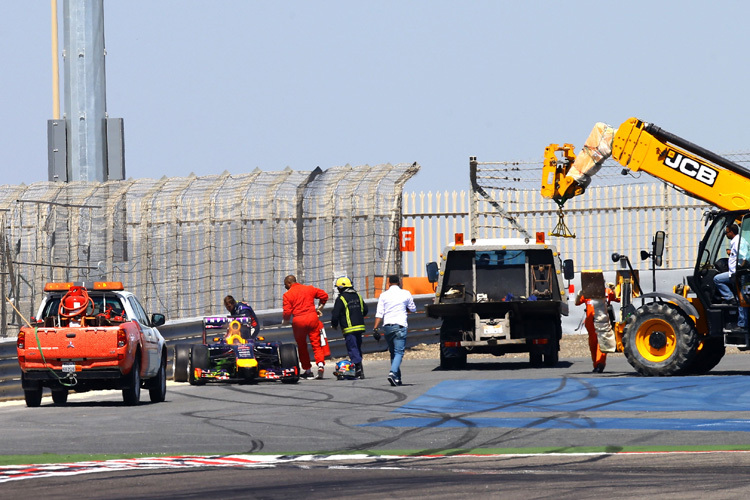 Vettel nach dem Bremsdefekt in Bahrain: Seine Reifenspuren sind gut zu sehen