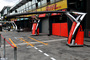 Nicht nur an der Strecke ruht die Arbeit: Ferrari stellt auch in Maranello und Modena die Produktion ein