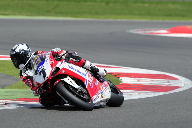 Carlos Checa war in Silverstone eine Klasse für sich