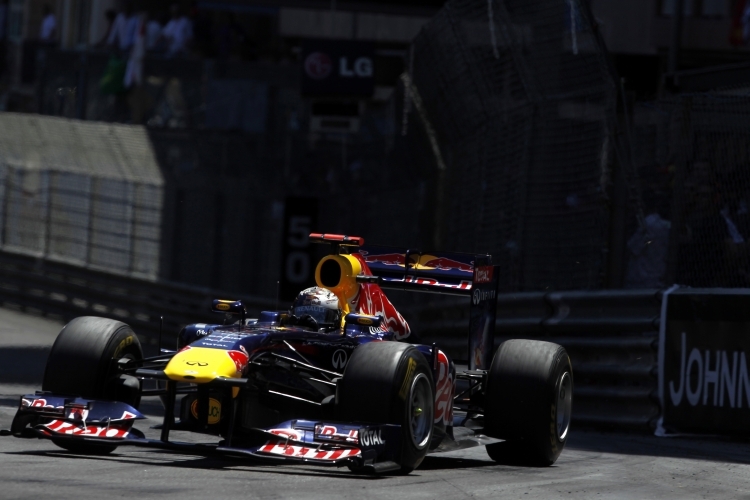 Vettel auf seiner Monaco-Siegesfahrt 2011. 