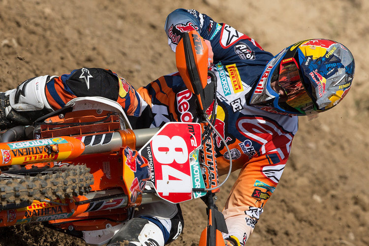 Jeffrey Herlings gewinnt den ersten Lauf in Spanien