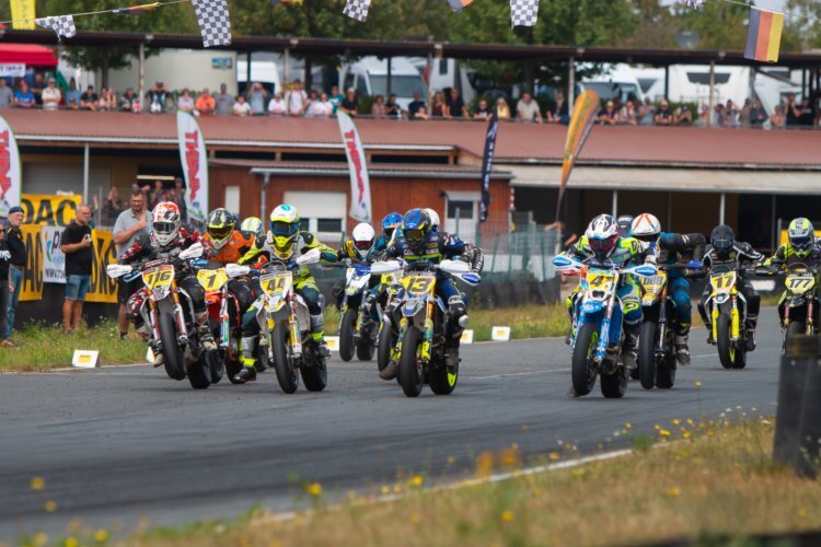 Start am Harz-Ring - 116 Joannidis, 1 Vilhelmsen, 44 Deitenbach, 13 Szalai, 41 Schmidt