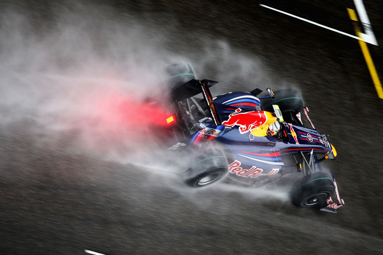 Sebastian Vettel 2009 in Shanghai auf dem Weg zum Sieg