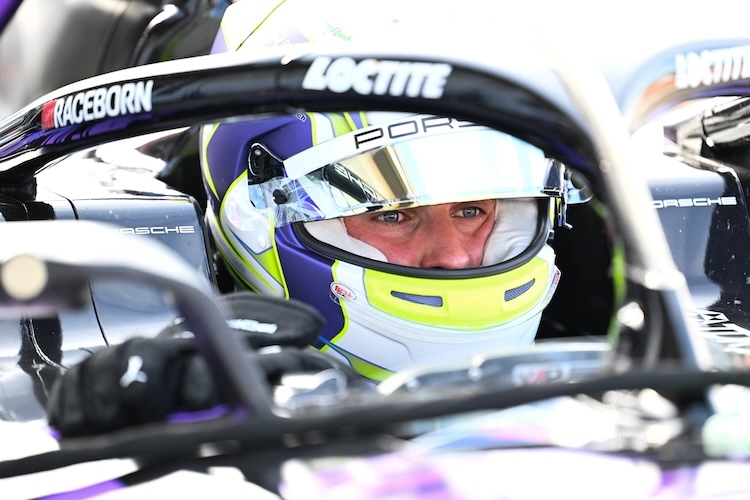 Der Schweizer Nico Müller gibt nun im Werksteam von Porsche Gas