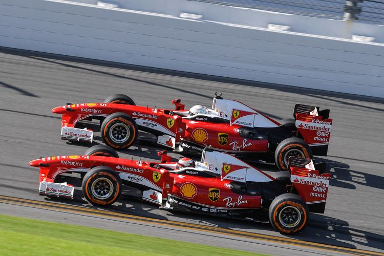 Kein Streit bei Ferrari: Sebastian Vettel und Kimi Räikkönen sind Teamkollegen und Freunde