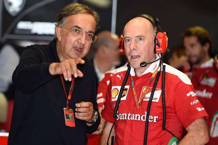 Ferrari-Chef Sergio Marchionne mit Techniker Jock Clear