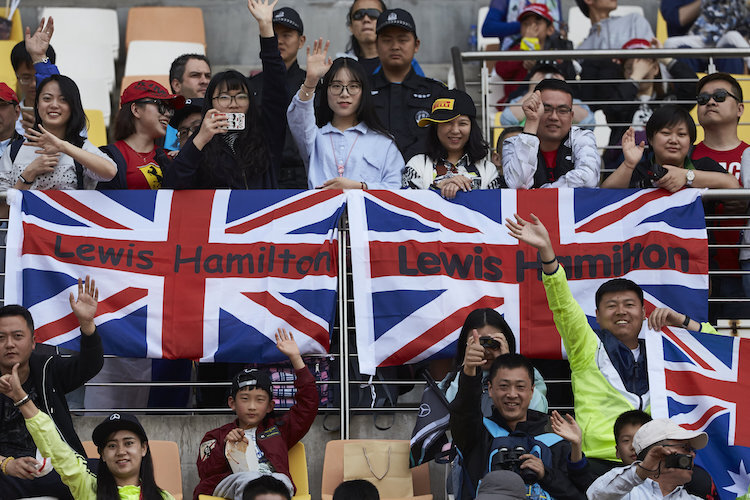 Formel-1-Fans am Shanghai International Circuit