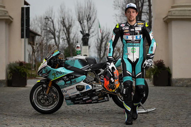 Philipp Öttl mit seiner Ducati Panigale V4R