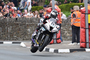 Michael Dunlop durchbrach 2016 als Erster die 17-Minuten-Schallmauer bei der TT