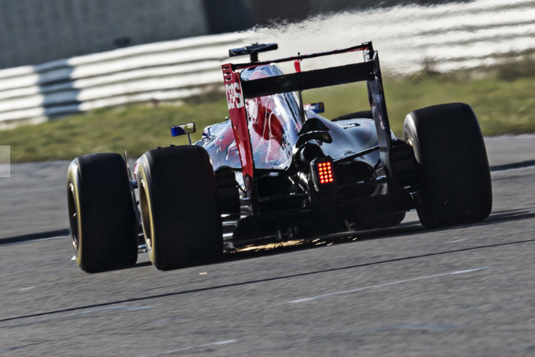 Der neue Toro Rosso STR10 beim Roll-out in Italien