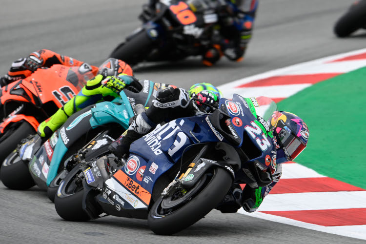 Enea Bastianini vor Valentino Rossi und Danilo Petrucci