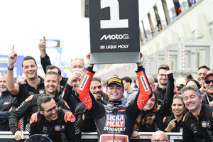 Jubel beim Team Liqui Moly Dynavolt Intact: Dritter GP-Sieg für Manuel Gonzalez in diesem Jahr)