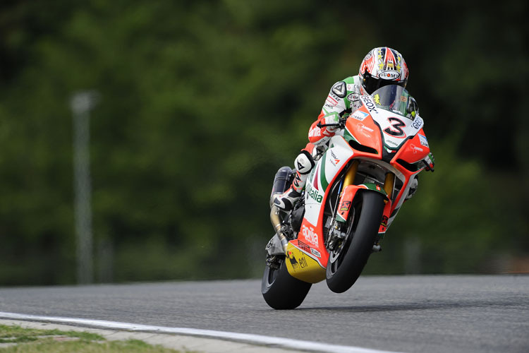 Max Biaggi hat bisher alles im Griff