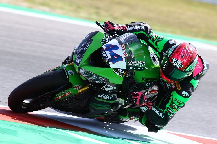 Lucas Mahias stellt die betagte Kawasaki ZX-6R auf Startplatz 1